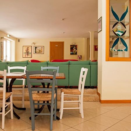 Hotel Rugantino تْشيزيناتيكو المظهر الخارجي الصورة